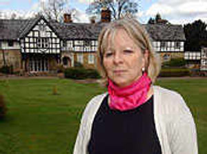Supporting image for story: Metal detector fears at unmarked grave