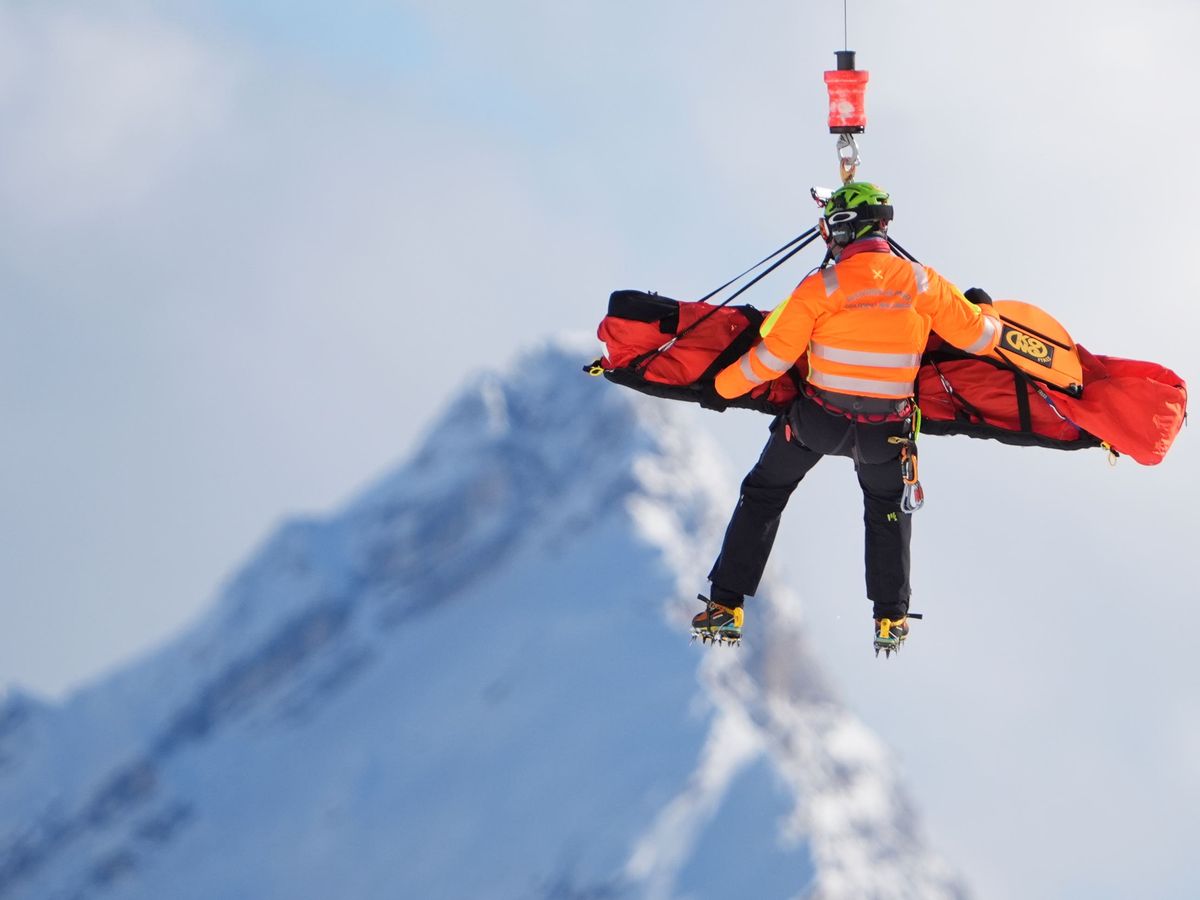 Lindsey Vonn&rsquo;s Olympic return ends in heartbreak as she is airlifted to hospital