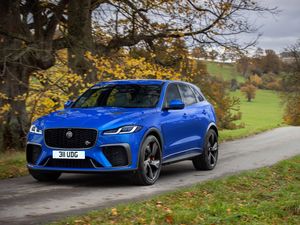 Supporting image for story: Jaguar revises high-performance F-Pace SVR