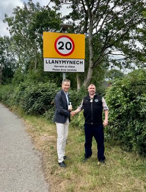 Markus Leitner joins Steve Witherden in Llanymynech.