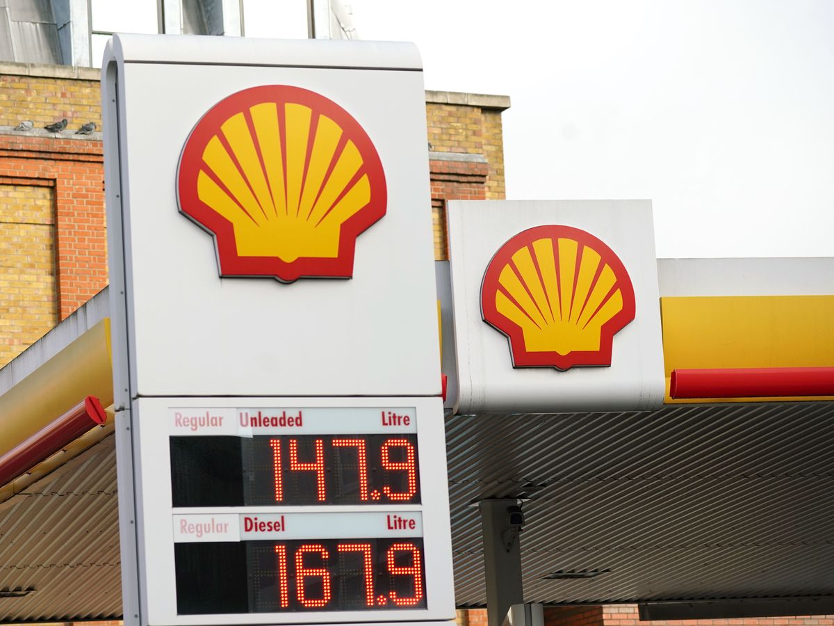 Shell posts stronger-than-expected profits as more cash handed to investors