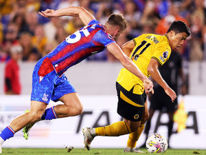 Supporting image for story: Hwang Hee-chan a key player for Gary O'Neil's Wolves side