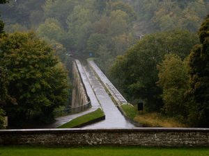 Supporting image for story: Man's body found in canal on Shropshire/Wales border