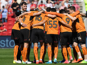 Supporting image for story: Steve Bull: Wolves can't afford to let standards slip now