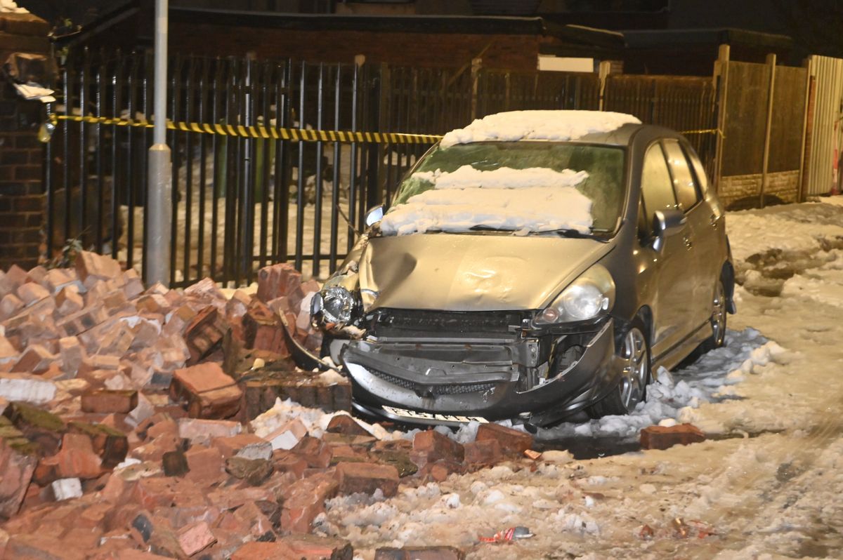 11 pictures shows remains of building that partially collapsed in Wolverhampton as one man brought to safety 11 pictures shows remains of building that partially collapsed in Wolverhampton as one man brought to safety