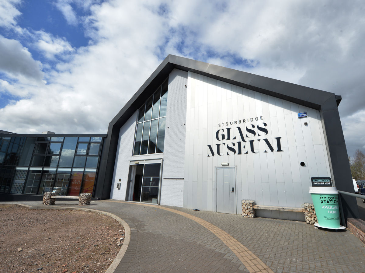 Stourbridge Glass Museum wins award at prestigious ceremony - beating big name rivals
