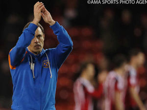 Supporting image for story: Paul Hurst: Shrewsbury Town fans can be the 12th man
