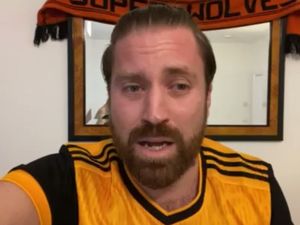 Supporting image for story: 'Premier League referees are making calamitous decisions!' Wolves fans on defeat to Leicester - WATCH 