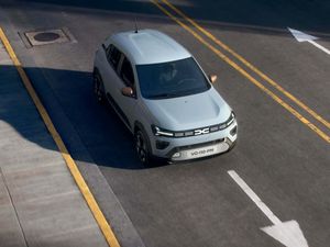 Supporting image for story: Dacia launches ‘Dacia Electric Car Grant’ incentive on revised Spring EV range