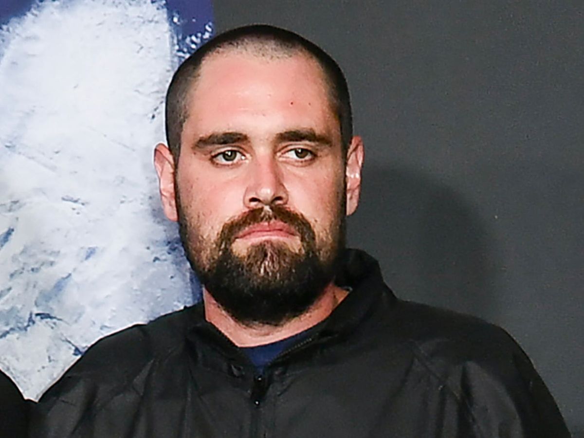 Rob Reiner’s son pleads not guilty to murder of his parents Rob Reiner’s son pleads not guilty to murder of his parents