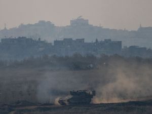 Supporting image for story: Netanyahu postpones vote on ceasefire blaming Hamas for last-minute dispute