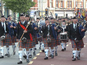 Supporting image for story: Heartfelt thanks for armed forces' heroes