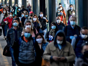 Supporting image for story: LETTER: Wearing masks in banks