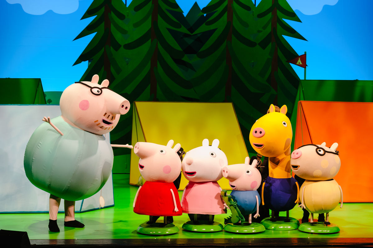 Peppa Pig and family bringing oinktastic stage show to Shrewsbury - heres when