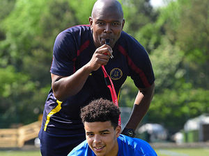 Supporting image for story: Lyttle family rivalry on the run