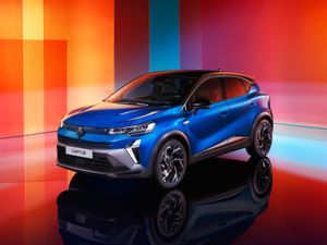Supporting image for story: Renault takes the wraps off new Captur