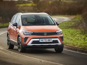 Supporting image for story: First Drive: The updated Vauxhall Crossland brings extra style to this baby SUV