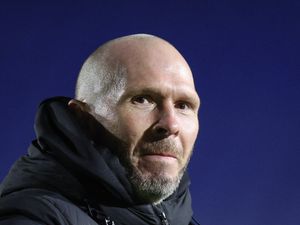Supporting image for story: Michael Appleton praises mentality but calls for killer instinct after Shrewsbury climb clear