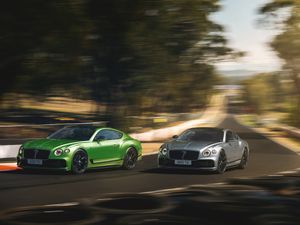 Supporting image for story: Bentley pays tribute to Bathurst 12 Hour race with special models