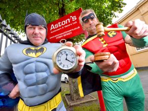 Supporting image for story: WATCH: Why Only Fools superfan splashed out £28,000 for Del Boy's pocket watch 