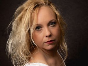 Supporting image for story: Singer-songwriter ready to bring new songs to West Midlands at end of national tour