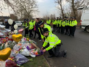 Supporting image for story: Six-year-old boy still fighting for his life after Solihull lake tragedy