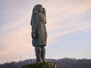 Melania Trump statue