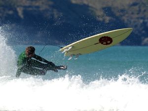 Supporting image for story: Temperatures may reach 30C over weekend before remnants of Hurricane Erin hit