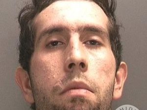 Supporting image for story: Suspected burglar wanted by police