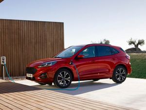 Supporting image for story: Ford reveals next-generation Kuga