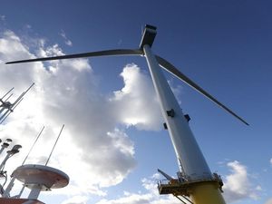 Supporting image for story: This drone can clean wind turbines