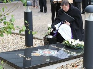 Supporting image for story: Force chiefs mark National Police Memorial Day