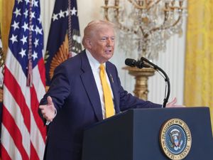 Supporting image for story: Trump gathers members of Board of Peace for first meeting