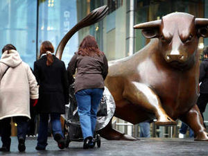 Supporting image for story: Olympic hours for Sunday shoppers