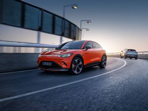 Supporting image for story: Smart continues model offensive with reveal of #3 coupe-SUV