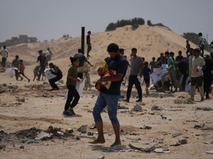 Supporting image for story: Israel faces growing global condemnation over military expansion in Gaza