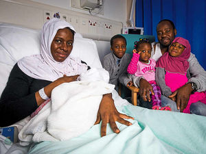 Supporting image for story: Mother hails police after Telford baby drama