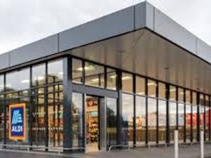 Supporting image for story: Community set to benefit as excitement builds over opening of new Oldbury supermarket