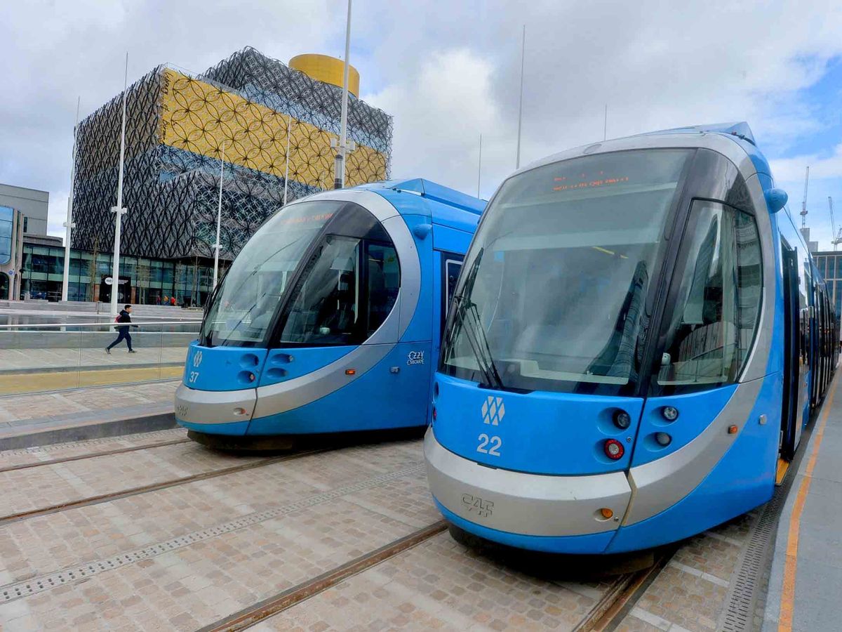 Metro passengers warned of service delays between Wolverhampton and Birmingham