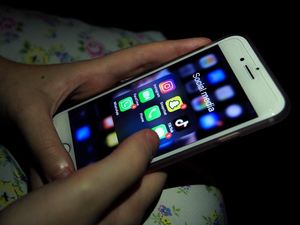 Supporting image for story: Punishment for online harms rule breaches must be proportionate, minister says