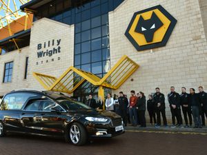 Supporting image for story: Funeral for Wolves favourite Stephen 'Smithy' Smith