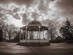 Supporting image for story: Beauty and poverty in black and white - best of Star Witness
