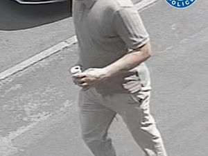 Supporting image for story: Police want to speak to this man after 'large amount' of jewellery stolen from Walsall home