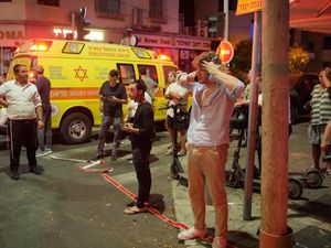 Supporting image for story: Explosion leaves one person dead, at least 10 injured in Tel Aviv