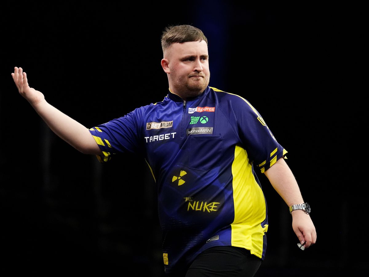 Luke Littler beaten by Beau Greaves in thriller at PDC World Youth Championship