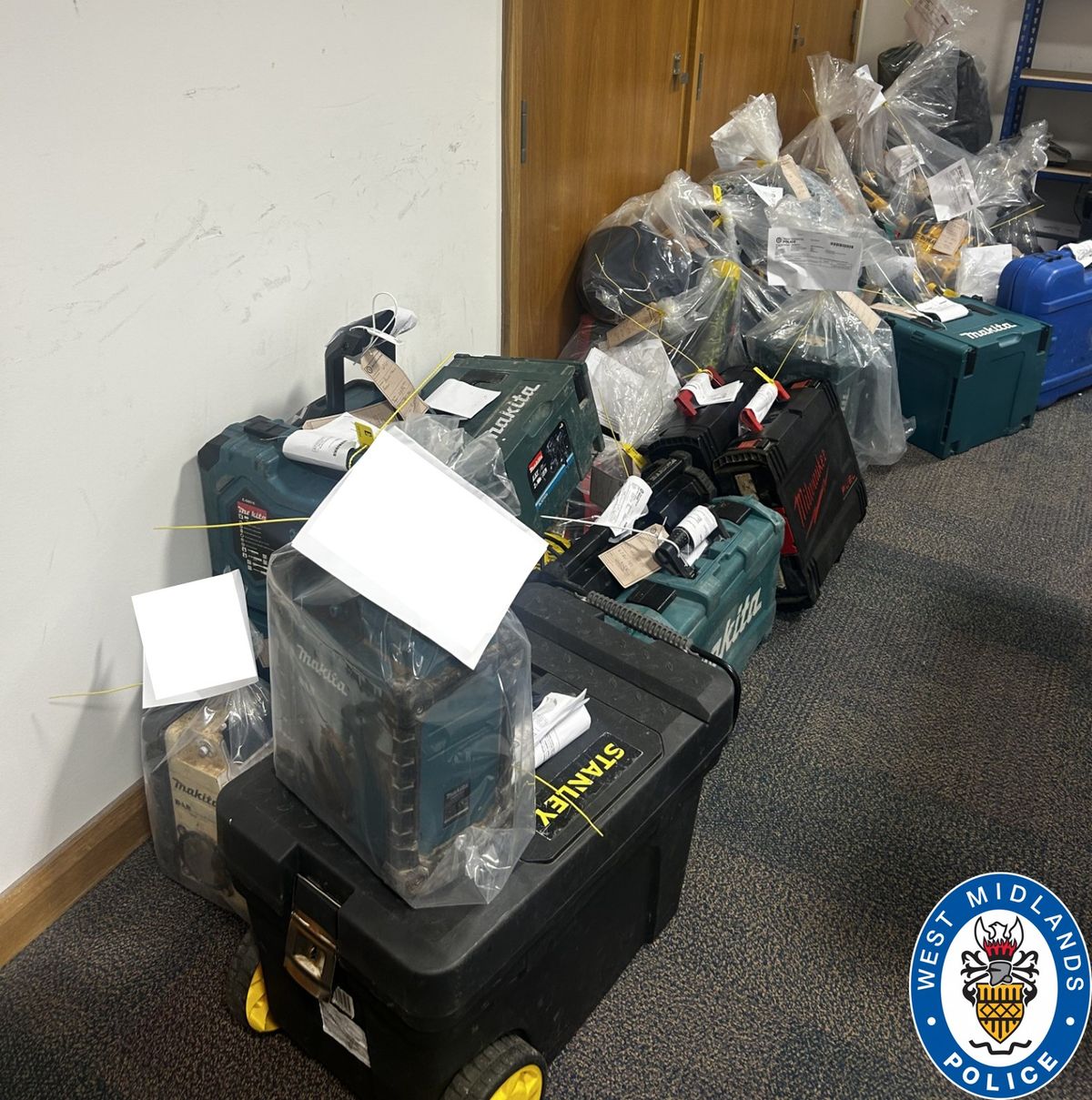 Police seize suspected stolen power tools from Smethwick address