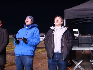 Supporting image for story: Watch what happens when an entire fireworks display goes off at once