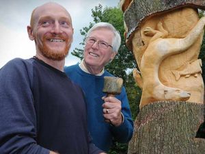 Supporting image for story: TV favourite John Craven unveils tree carving