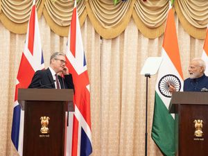Supporting image for story: UK signs £350m deal to supply India with air defence missiles and launchers