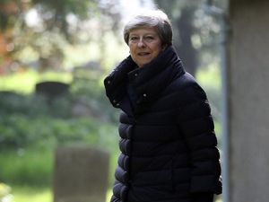 Supporting image for story: Cabinet to consider Brexit ‘indicative votes’ to end impasse